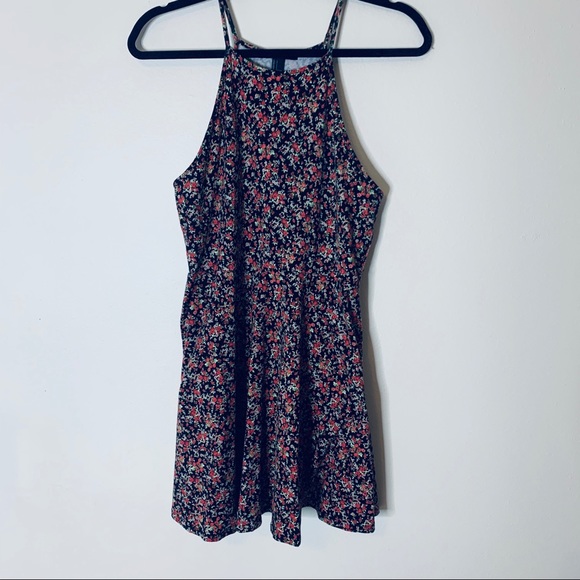 Forever 21 floral skater dress - Picture 2 of 5